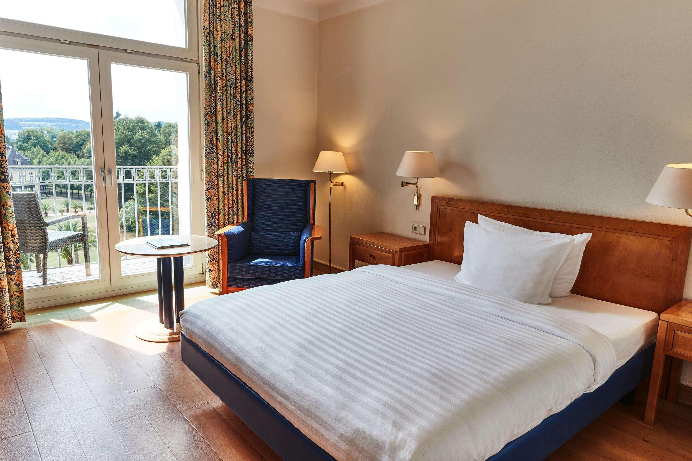 Steigenberger Hotel & Spa Bad Pyrmont Exterior photo A typical hotel room