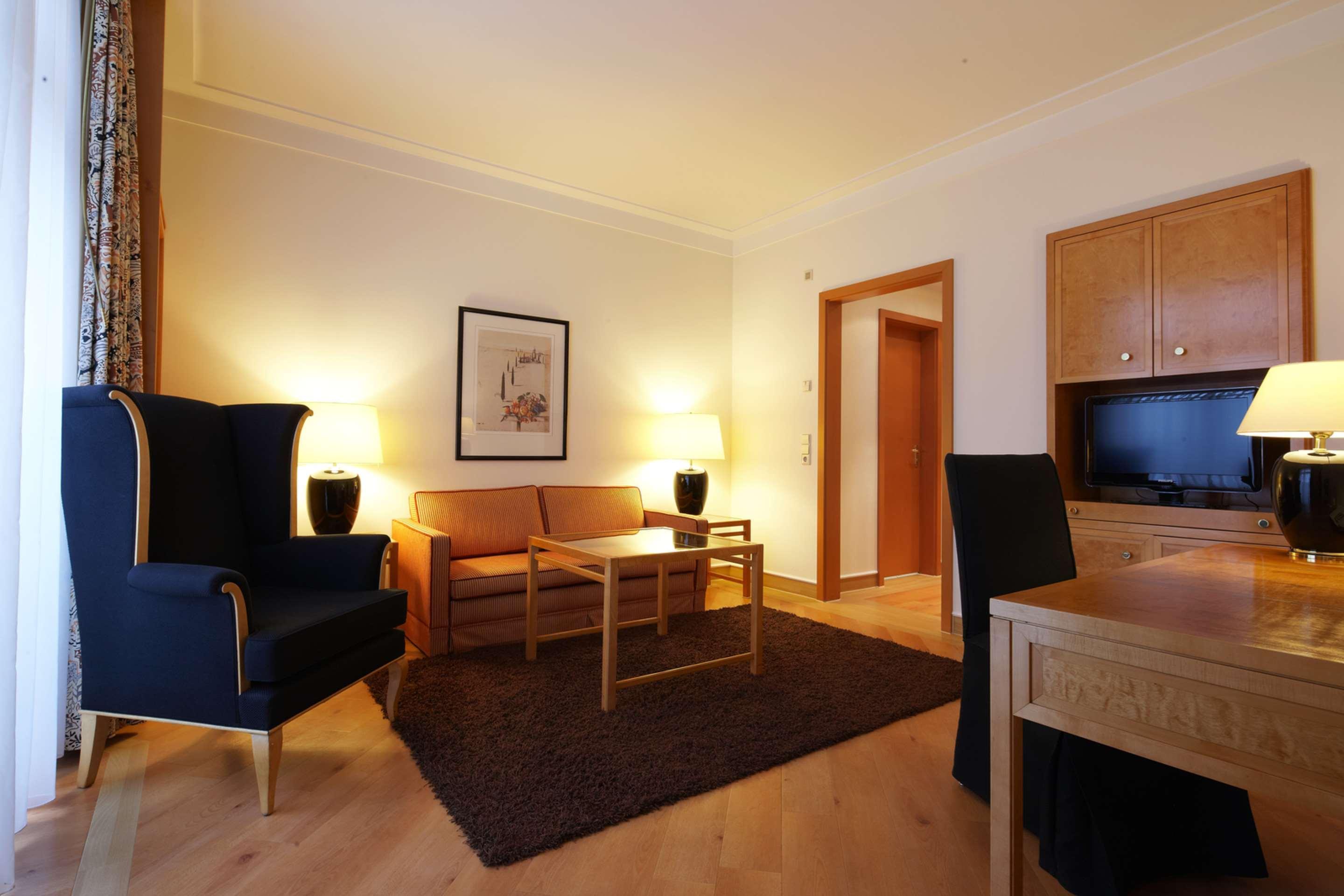 Steigenberger Hotel & Spa Bad Pyrmont Exterior photo A typical apartment