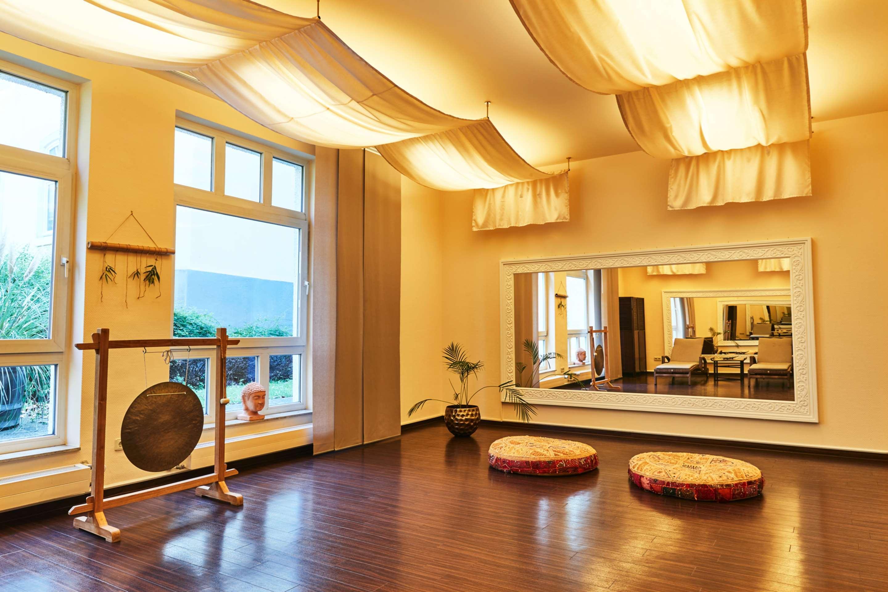 Steigenberger Hotel & Spa Bad Pyrmont Exterior photo A meditation room at the Dhaganga Hermitage